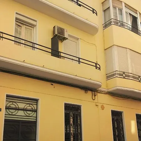 Privada En Alojamiento Diferente Y Con Calidad En El Centro De Alicante!