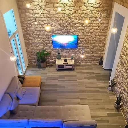Privada En Alojamiento Diferente Y Con Calidad En El Centro De Alicante! Bed & Breakfast Alicante